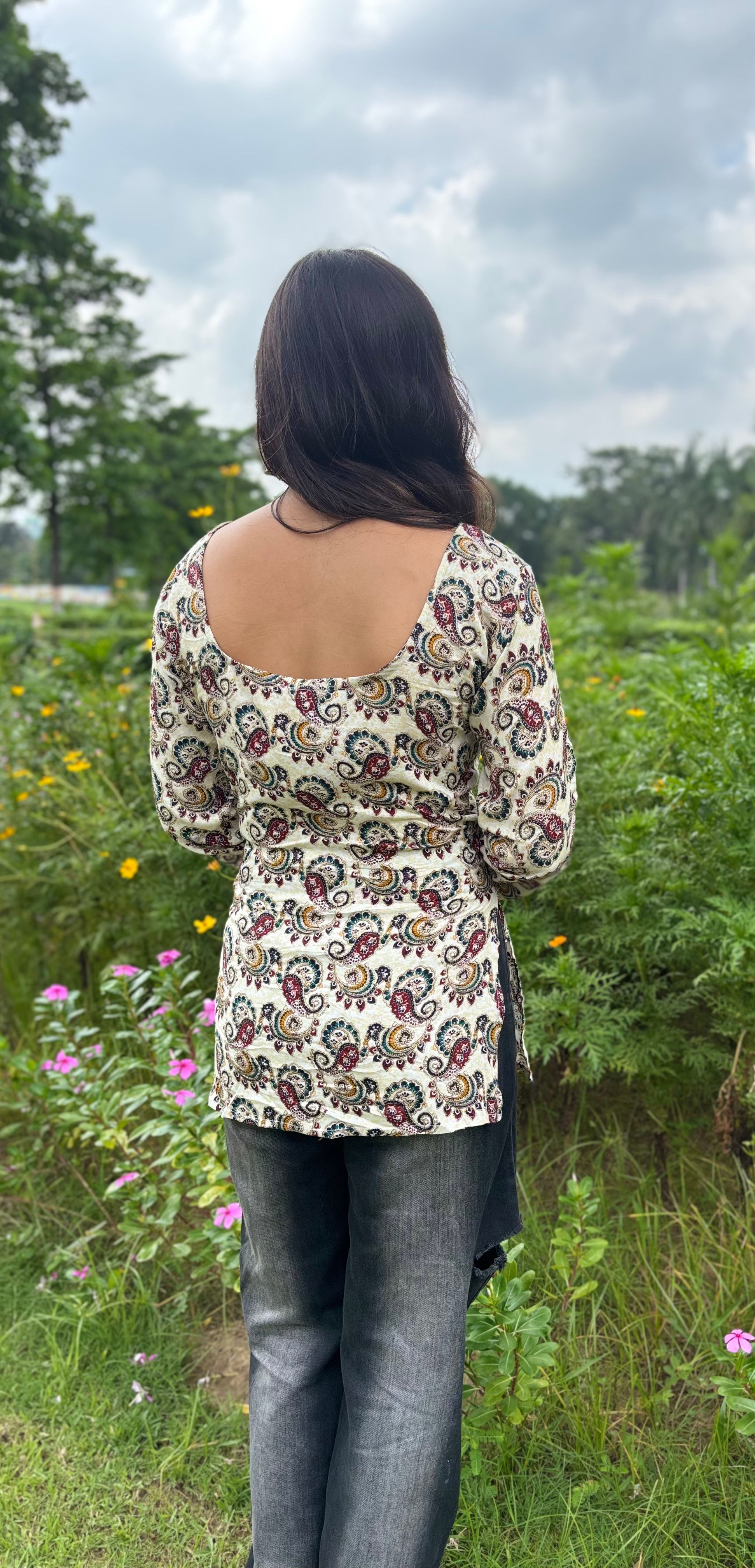 Kashvi Kairi - Kurti Top